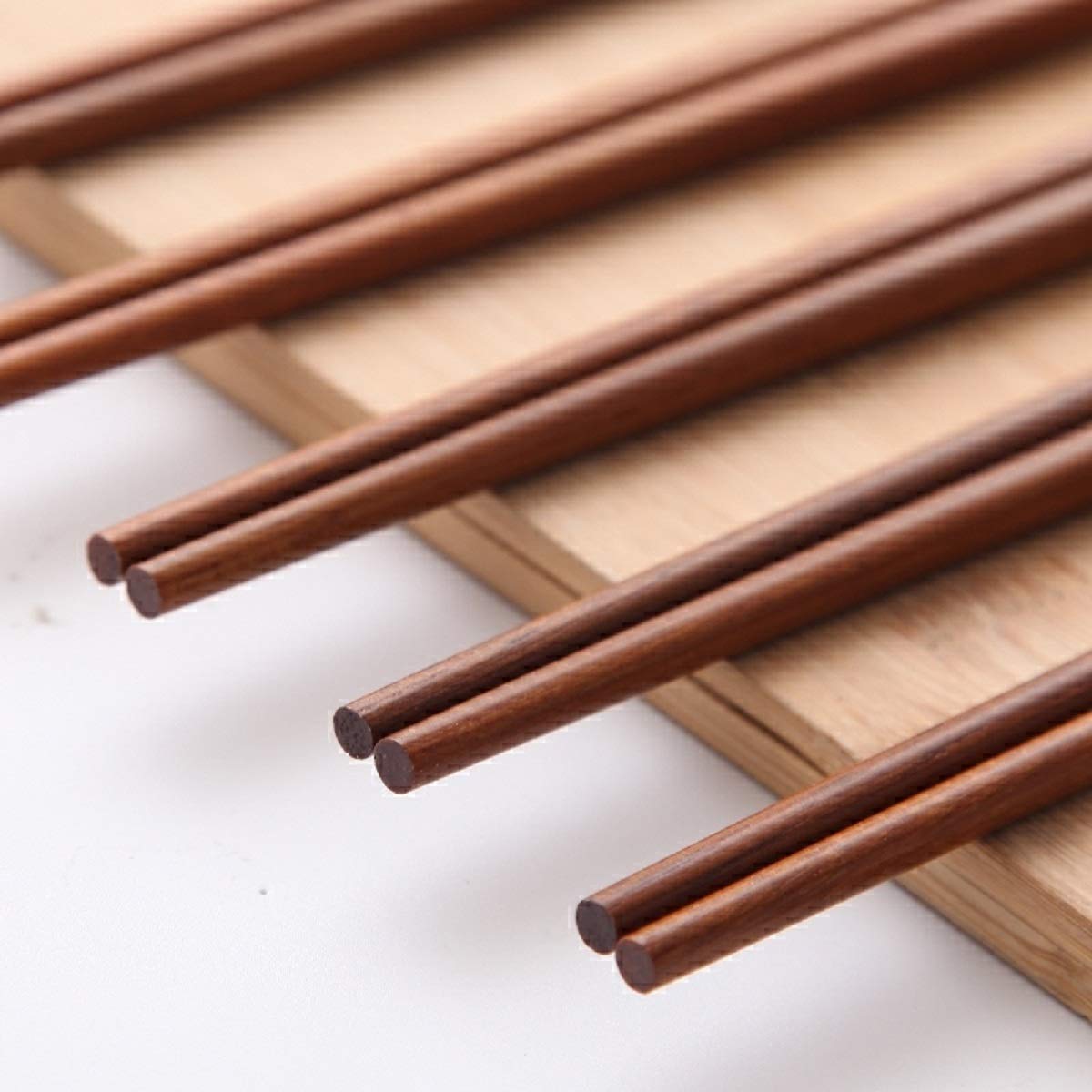 Mannice eco-friendly reusable chopsticks promote sustainable dining