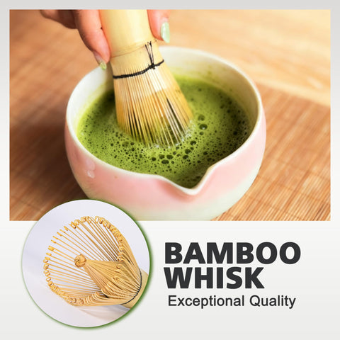Mannilayco matcha scoop for precise portioning in the set.
