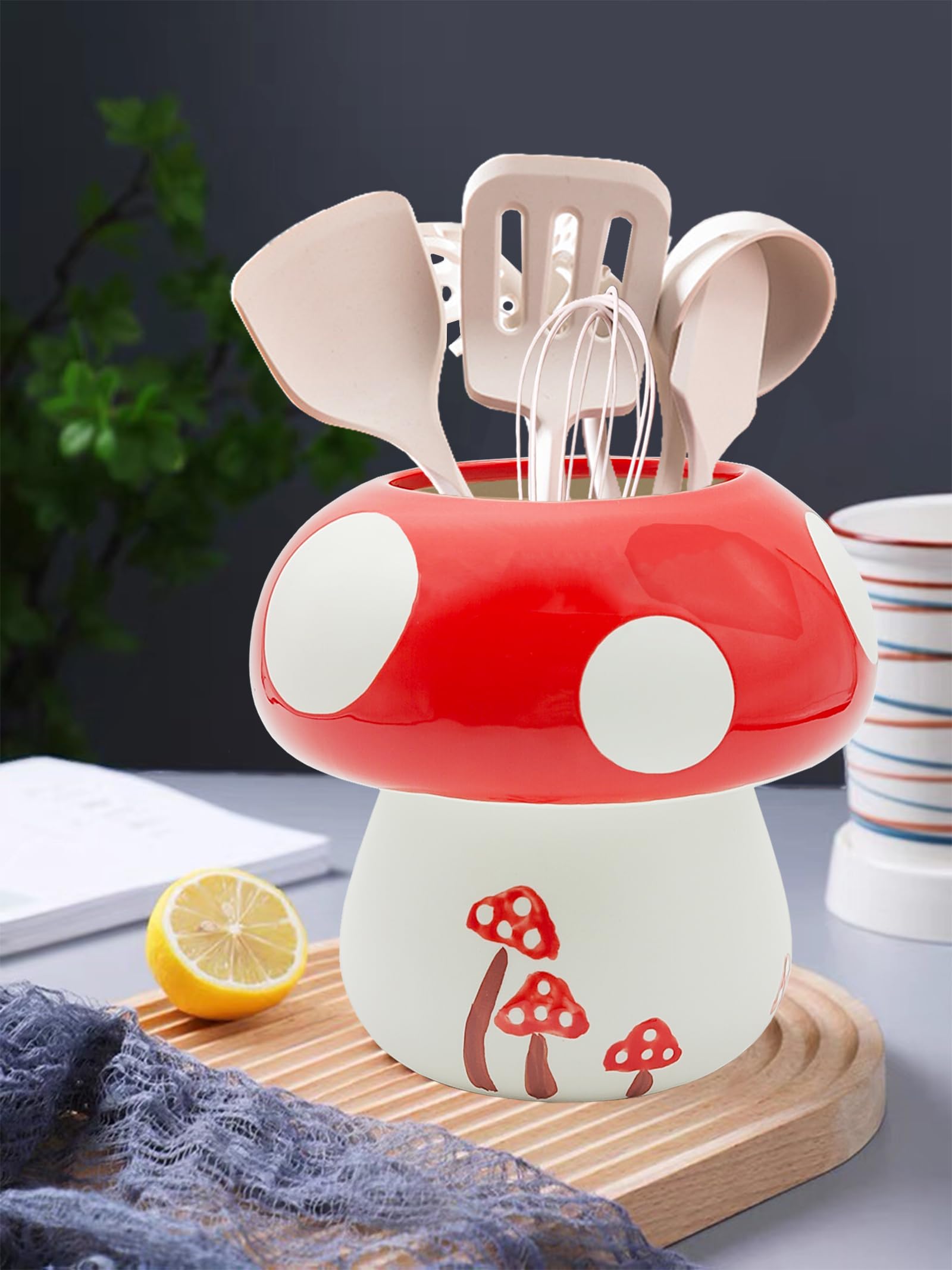 MaoYaMao mushroom utensil holder closeup ceramic texture highlights durable material