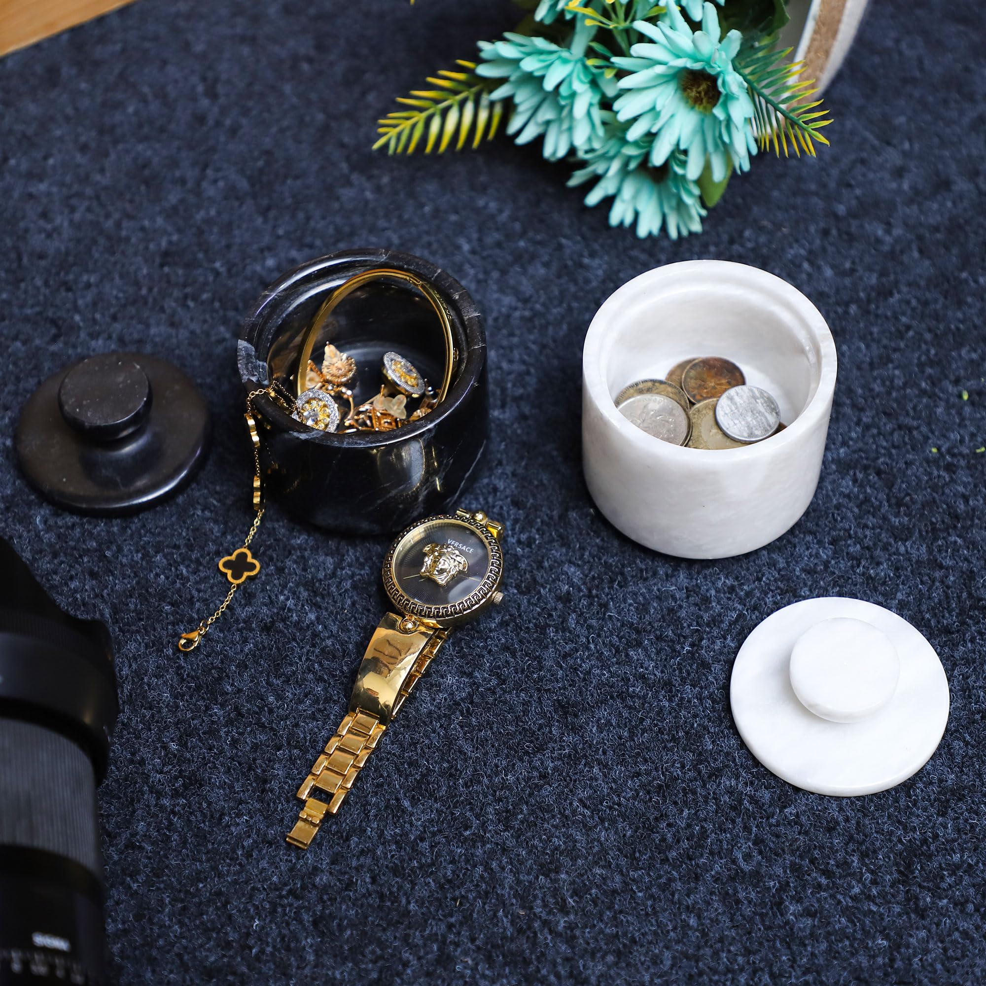 Marble Hives gift-ready packaging for a refined culinary present