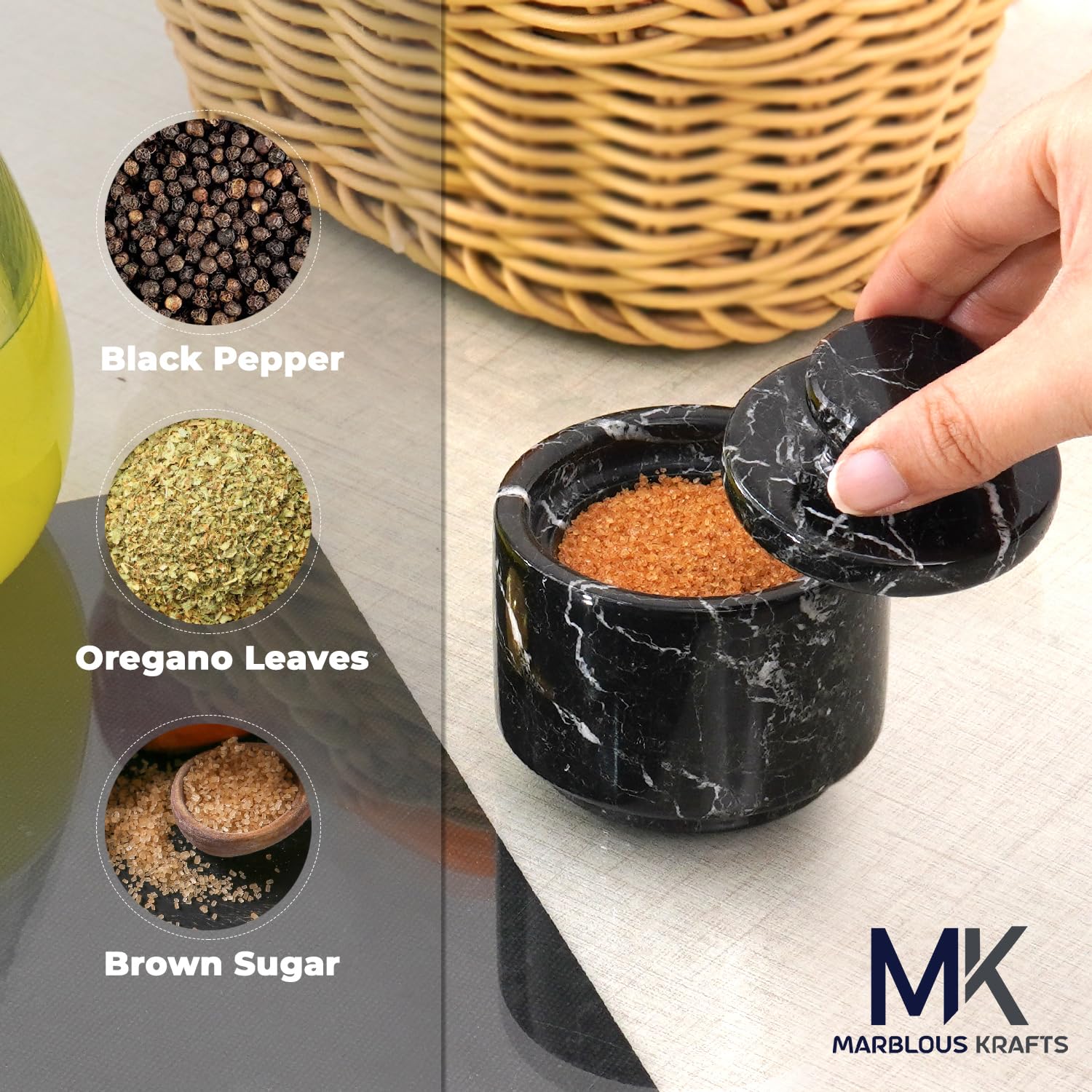 MARBLOUS KRAFTS lid detail showcases smooth finish and easy cleaning.