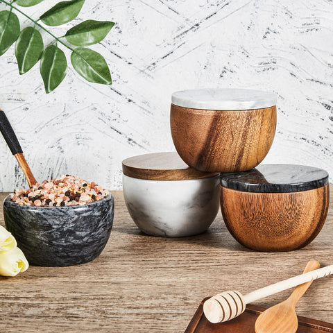 MarcZero salt box stores salt or spices efficiently on the counter