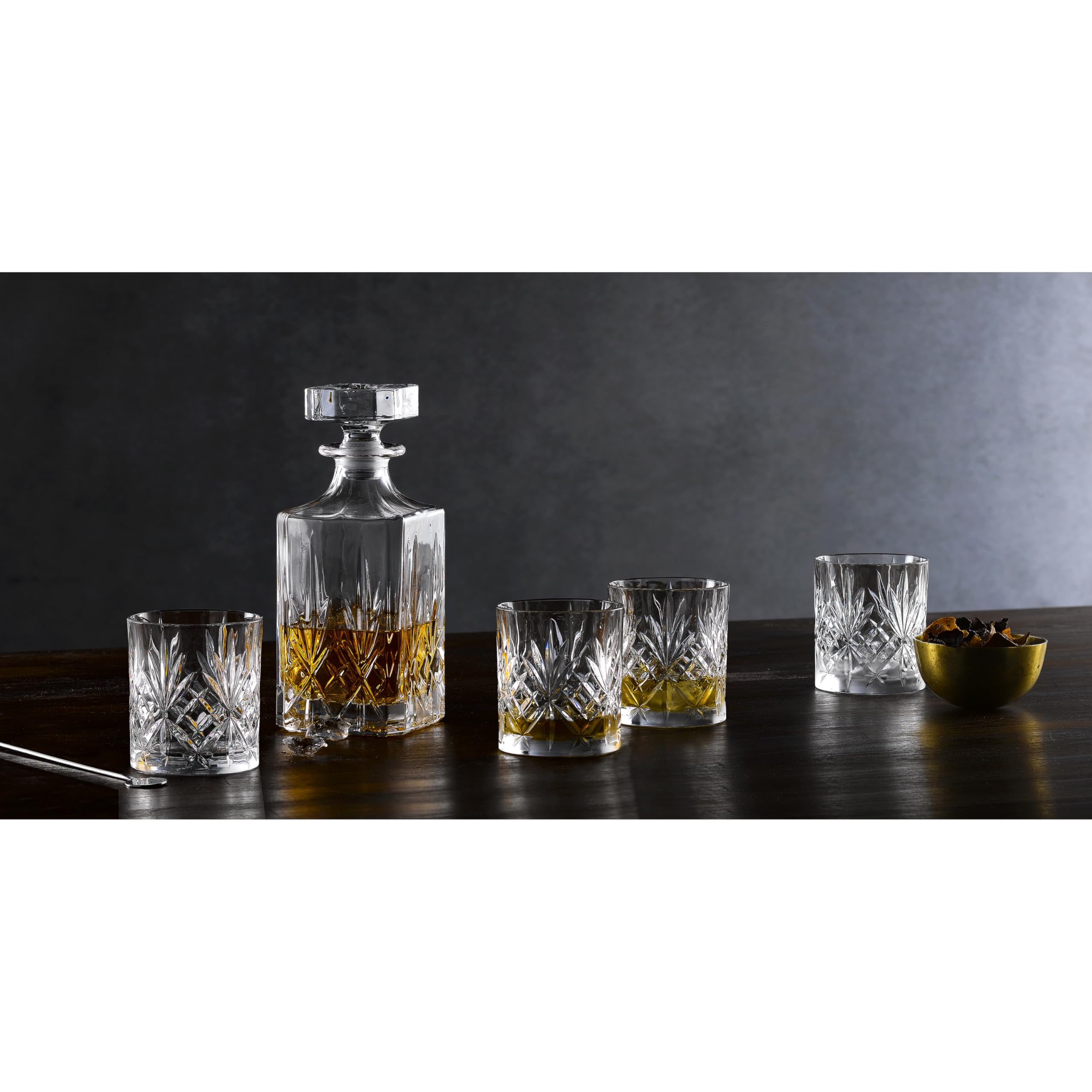 Daily-use Maxwell tumblers deliver timeless style for water, cocktails, or malt sips.