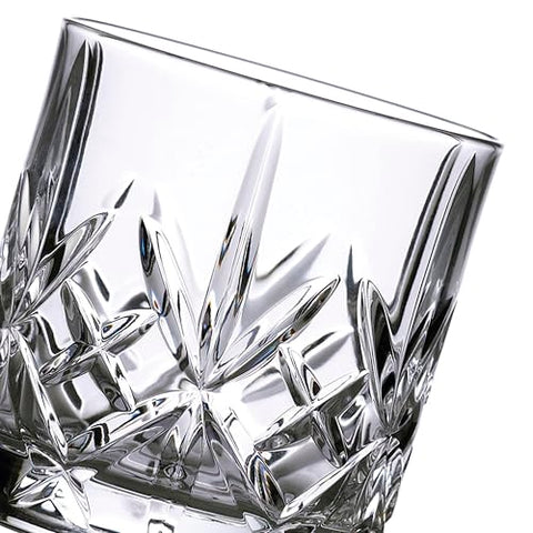 Gift-ready Maxwell set nestled in a box, perfect for entertaining or special occasions.