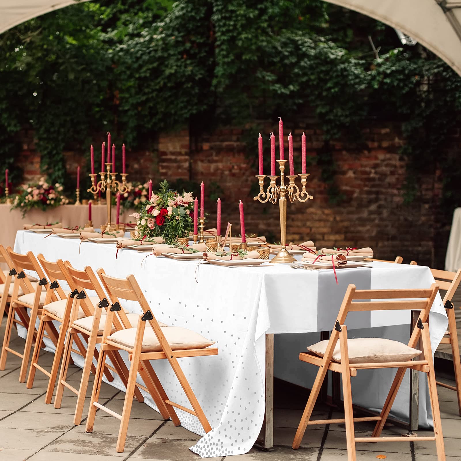 MASHAN 8-piece set fits tables for 8–10 guests.