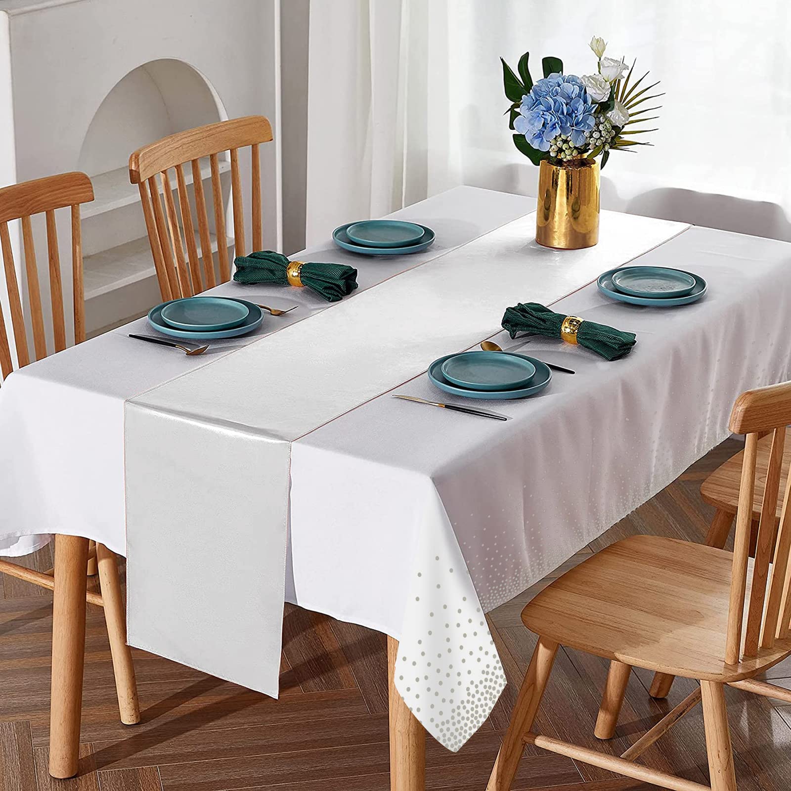 MASHAN satin runner close-up highlights its wrinkle-resistant, luxe finish.