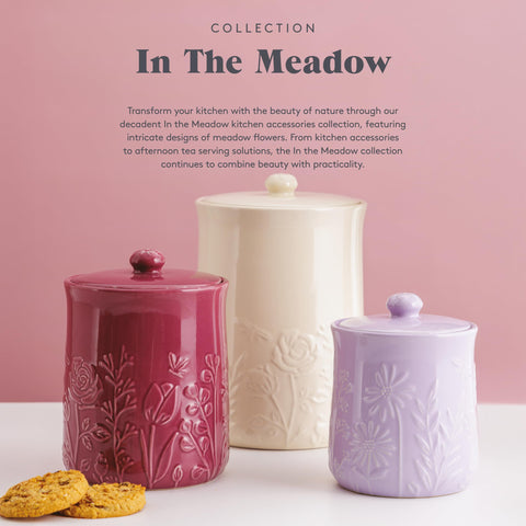 Mason Cash In The Meadow features blooming floral embossing for stylish baking.