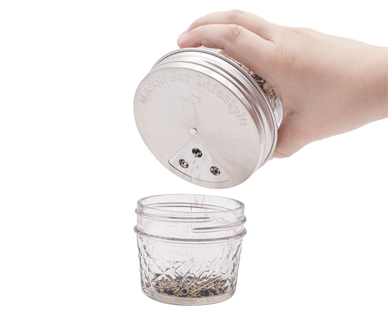 Mason Jar Lifestyle 304-grade stainless steel lids ensure food-safe use in kitchens.