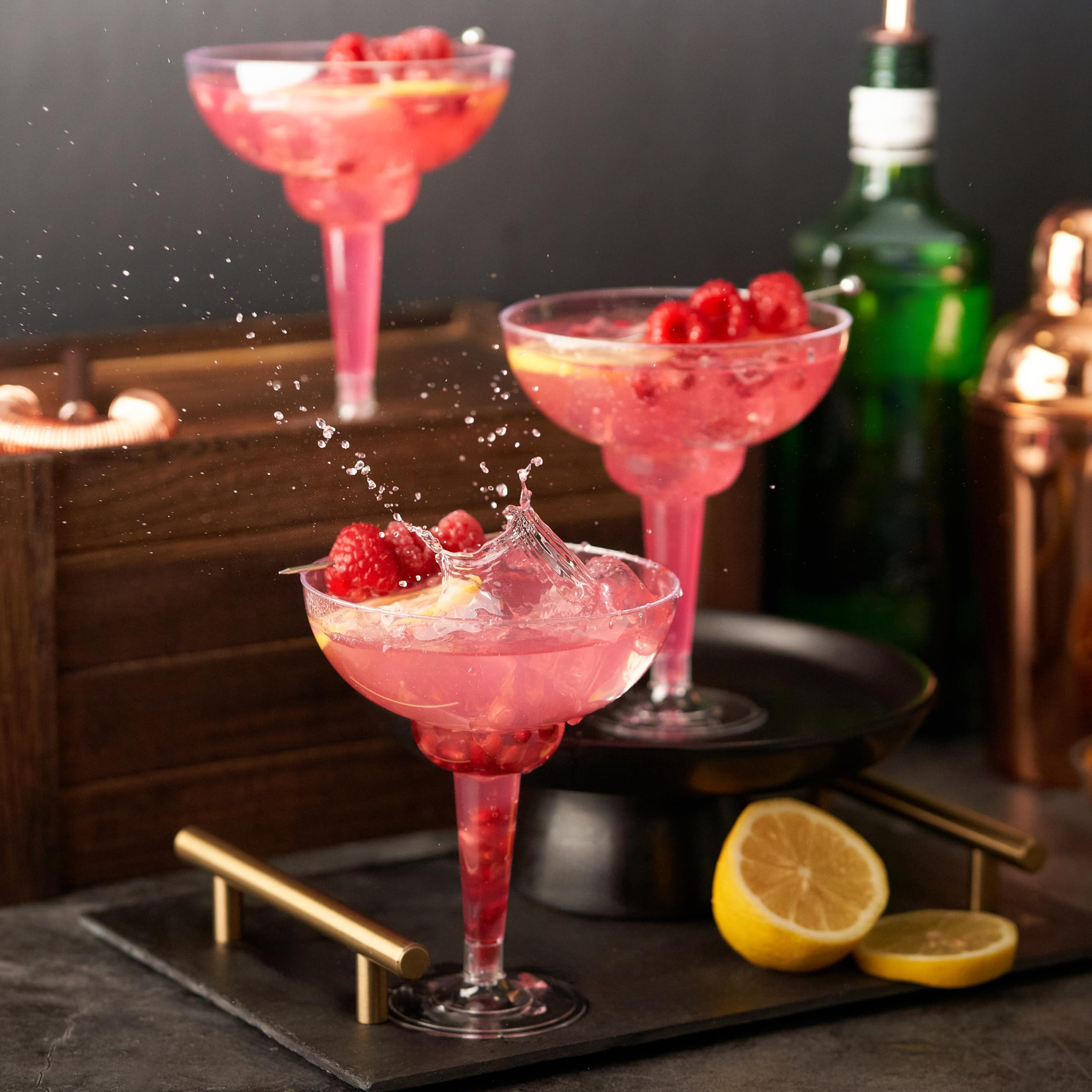MATANA margarita glass for outdoor use, shatterproof and reusable for barbecues and picnics.
