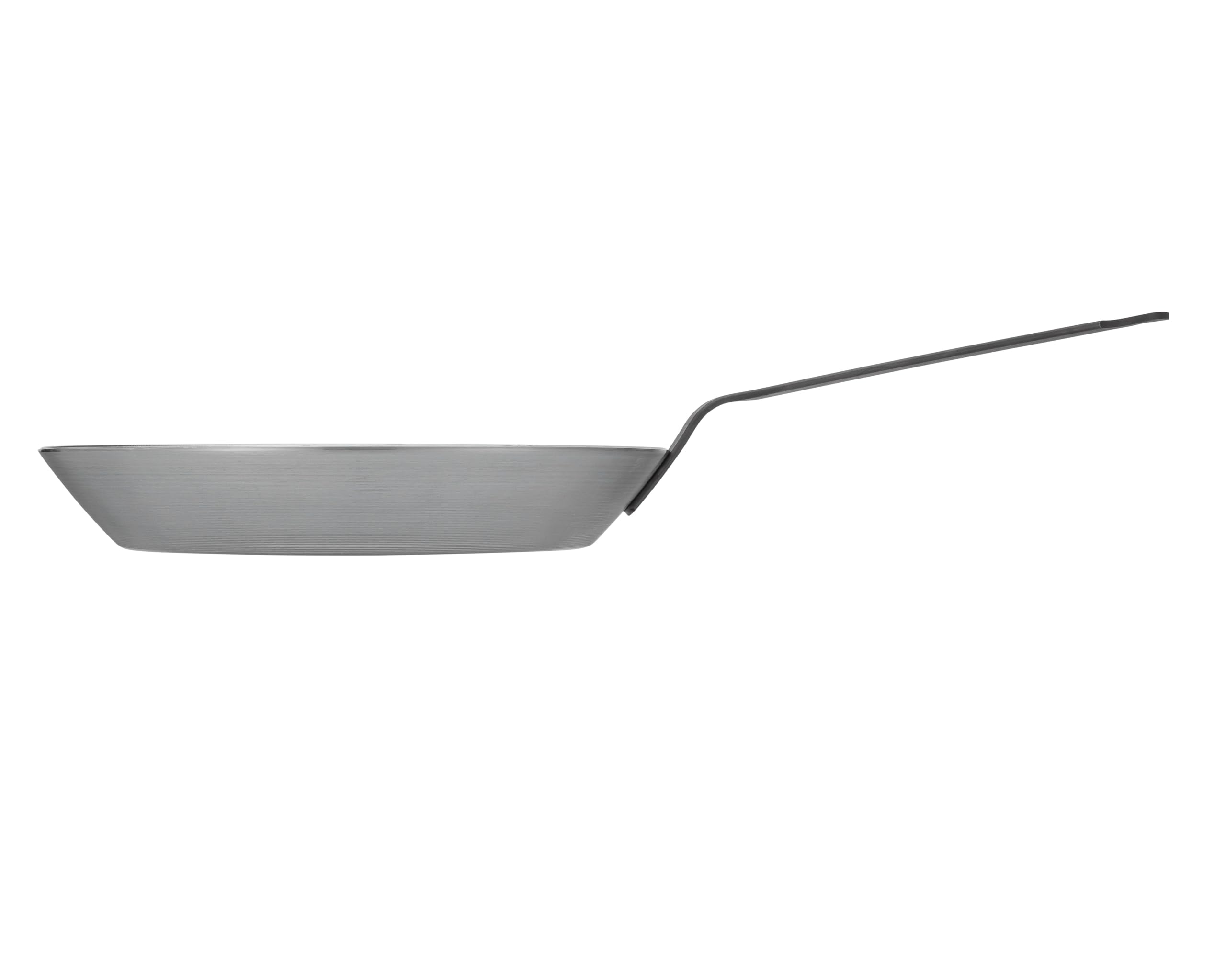 Matfer Bourgeat pan induction-compatible versatility.