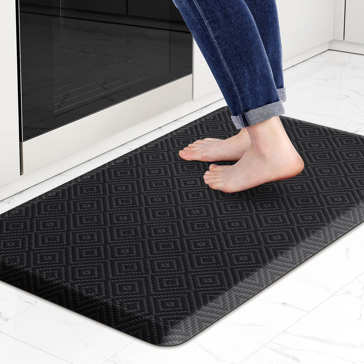 Mattitude kitchen mat anti-fatigue relieves standing fatigue during cooking.