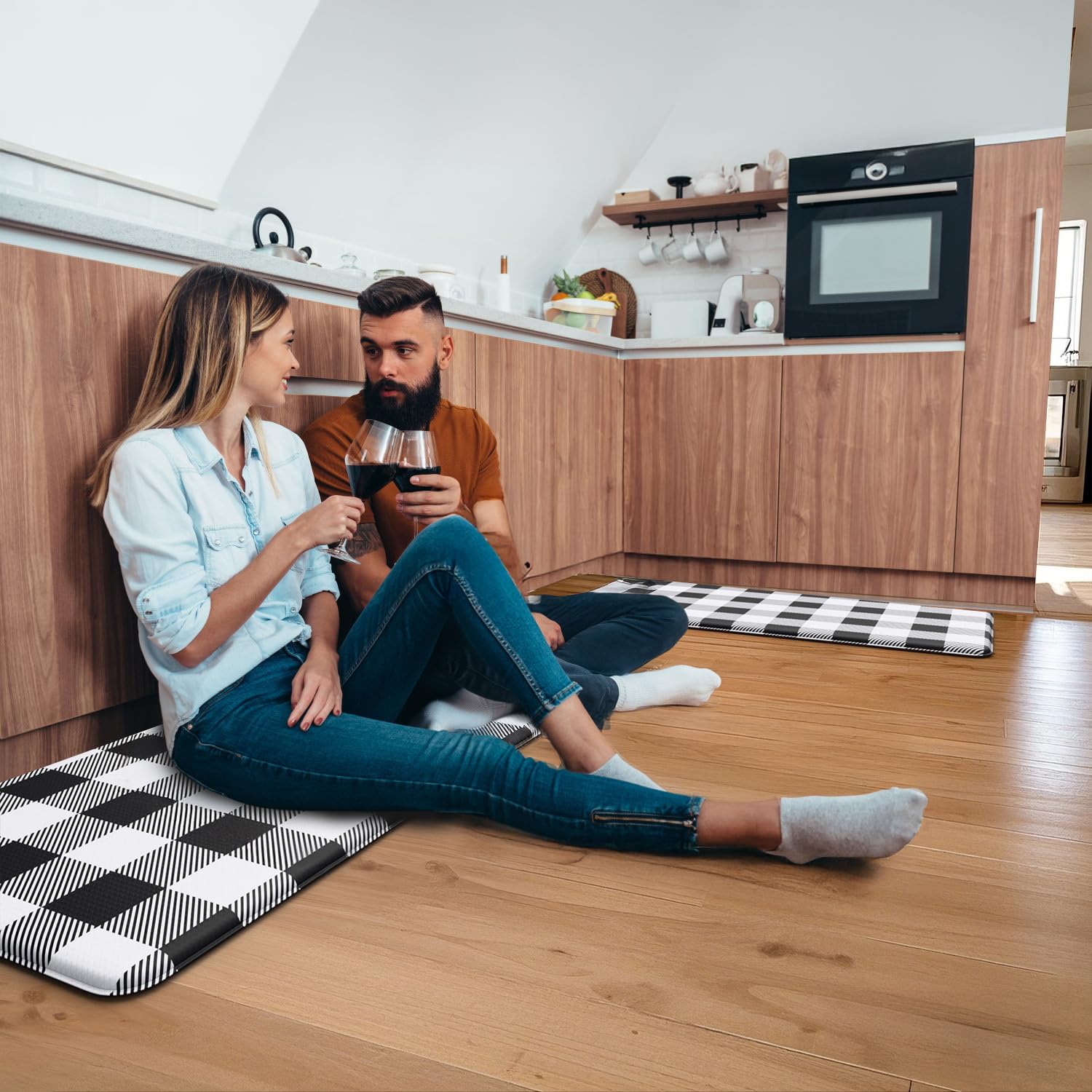 MAYHMYO durable PVC material withstands daily kitchen use