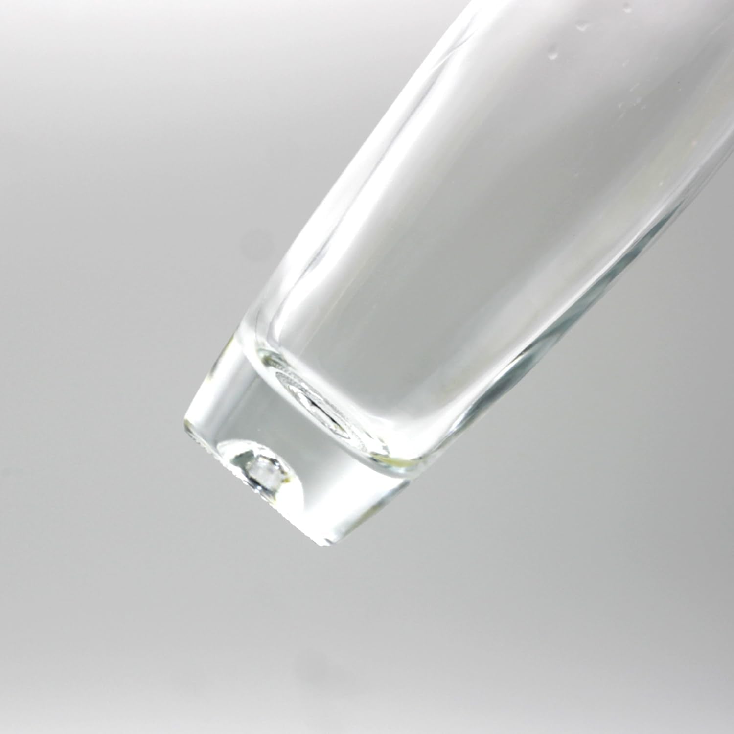 MAYPINK bottle with airtight shrink cap for leak-proof gifting and storage.