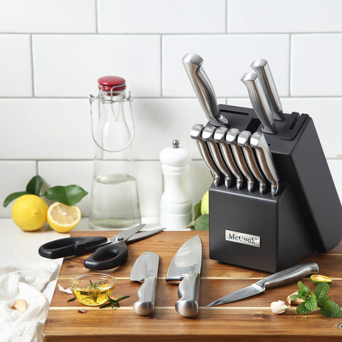 15-piece kit covers chef, blade, and utility needs for everyday cooking.
