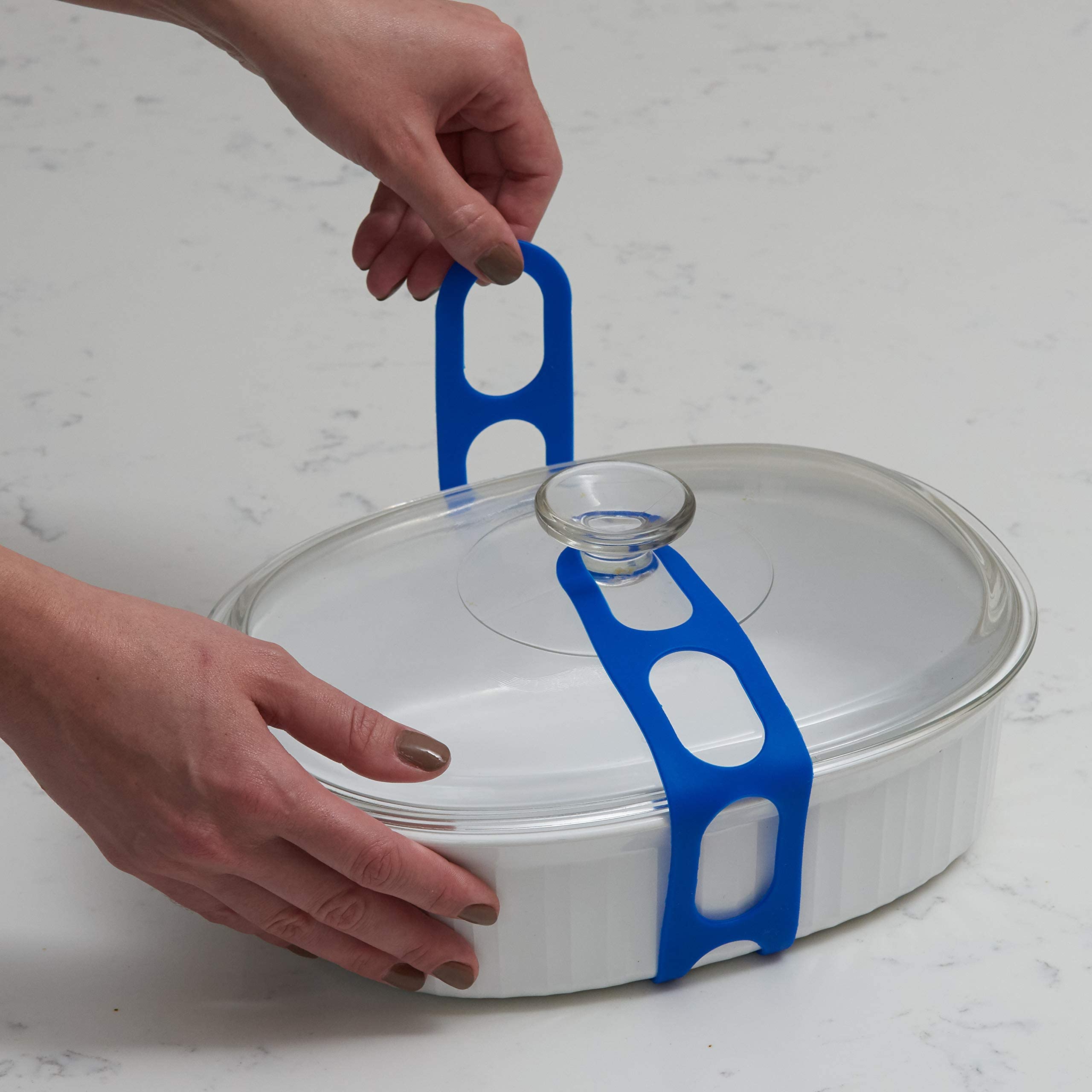 Mella Lid Latch demonstrates silicone flexibility and durability for reuse.