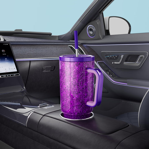 Meoky tumbler with wide, thick handle reduces finger strain during use.