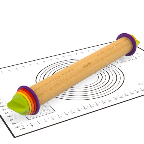 Mepple rolling pin with thickness rings for uniform dough thickness.