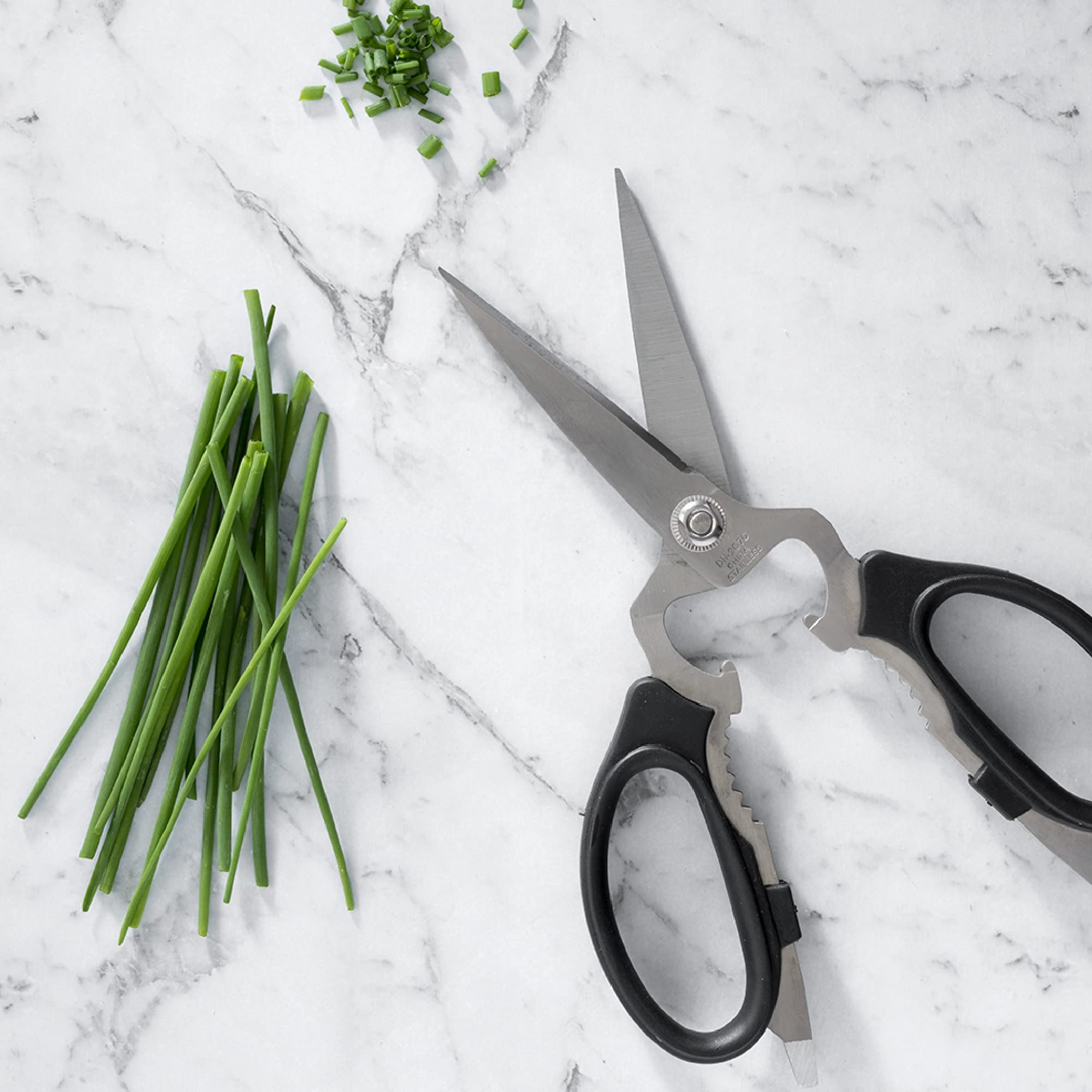 Easy-clean take-apart mechanism allows thorough cleaning and maintenance.
