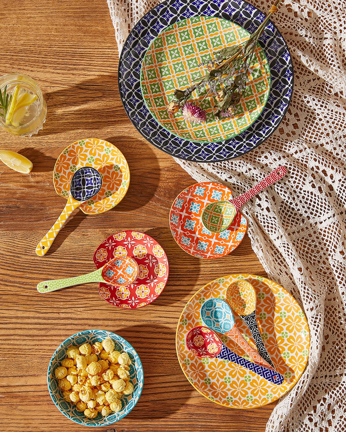 Metahom flat-handle spoons with hanging hole for display