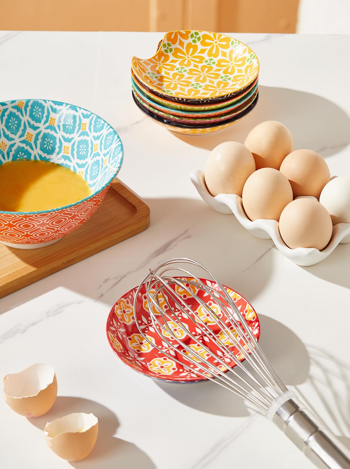 Metahom spoon rest stackable design saves cabinet space when stored.