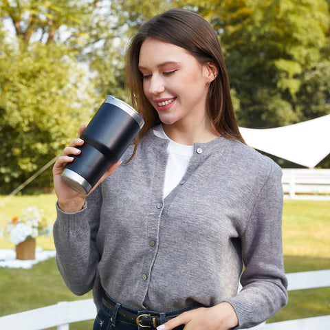 MEWAY double-wall vacuum insulation keeps beverages cold or hot for hours.