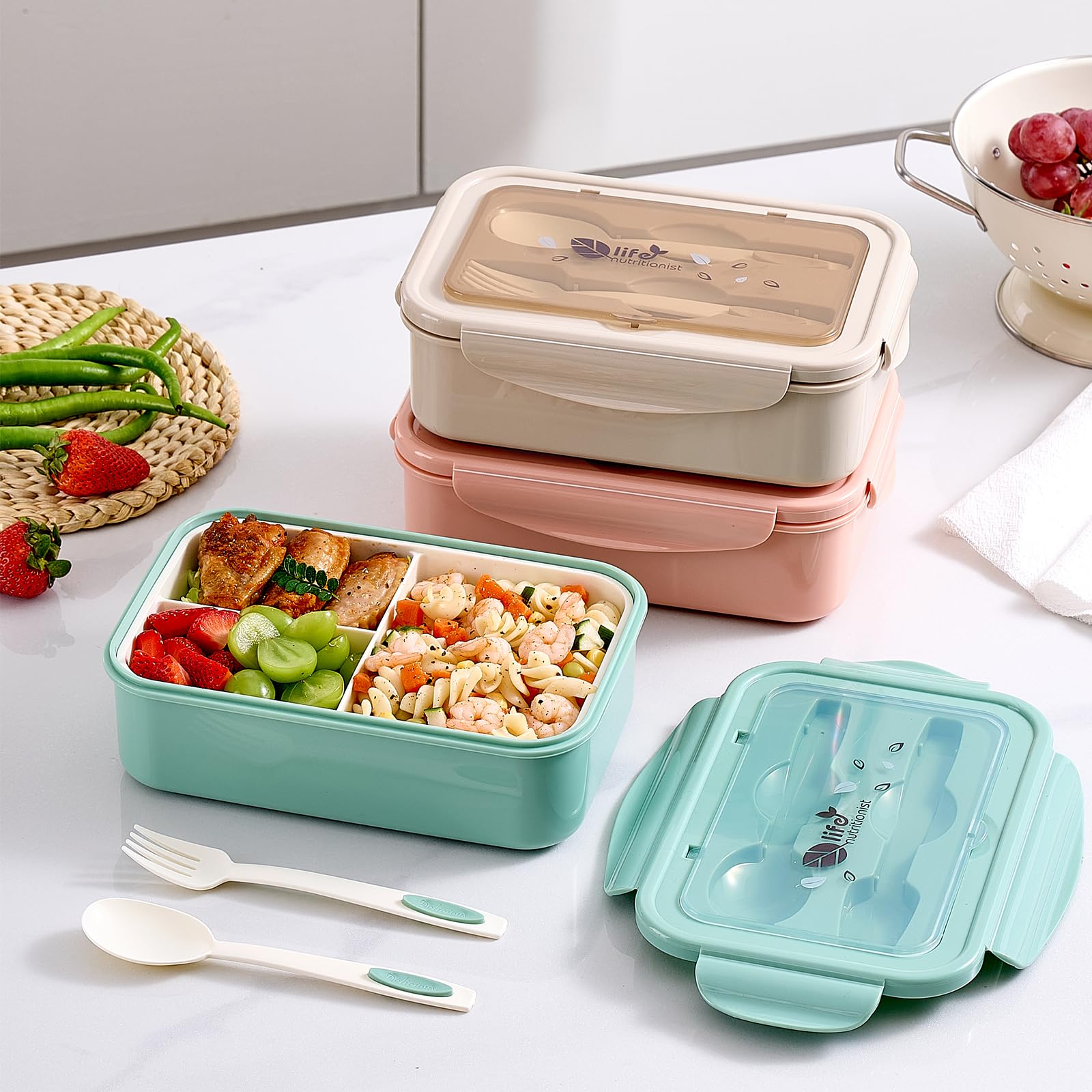 Mfacoy bento box easy to clean and stack for travel.