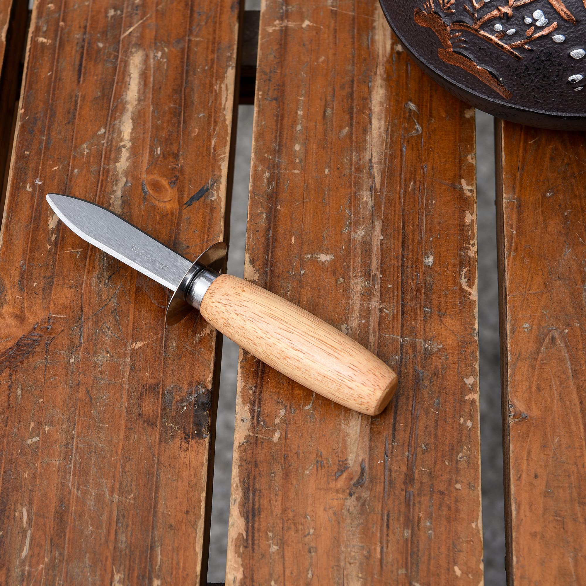 MGTECH ergonomic wooden-handle oyster knife designed for comfortable control.