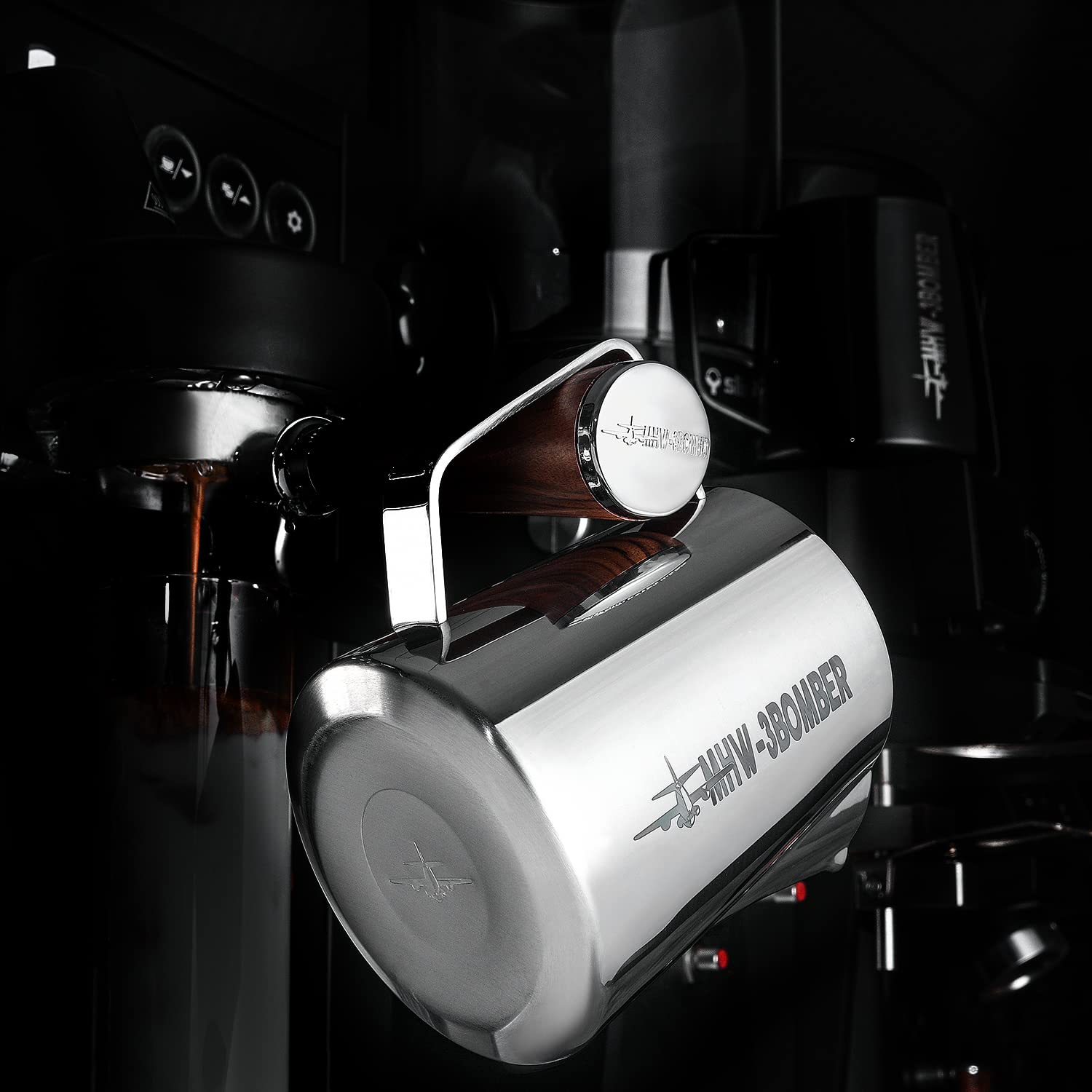 MHW-3BOMBER 500ml capacity suited for single-serving milk frothing.