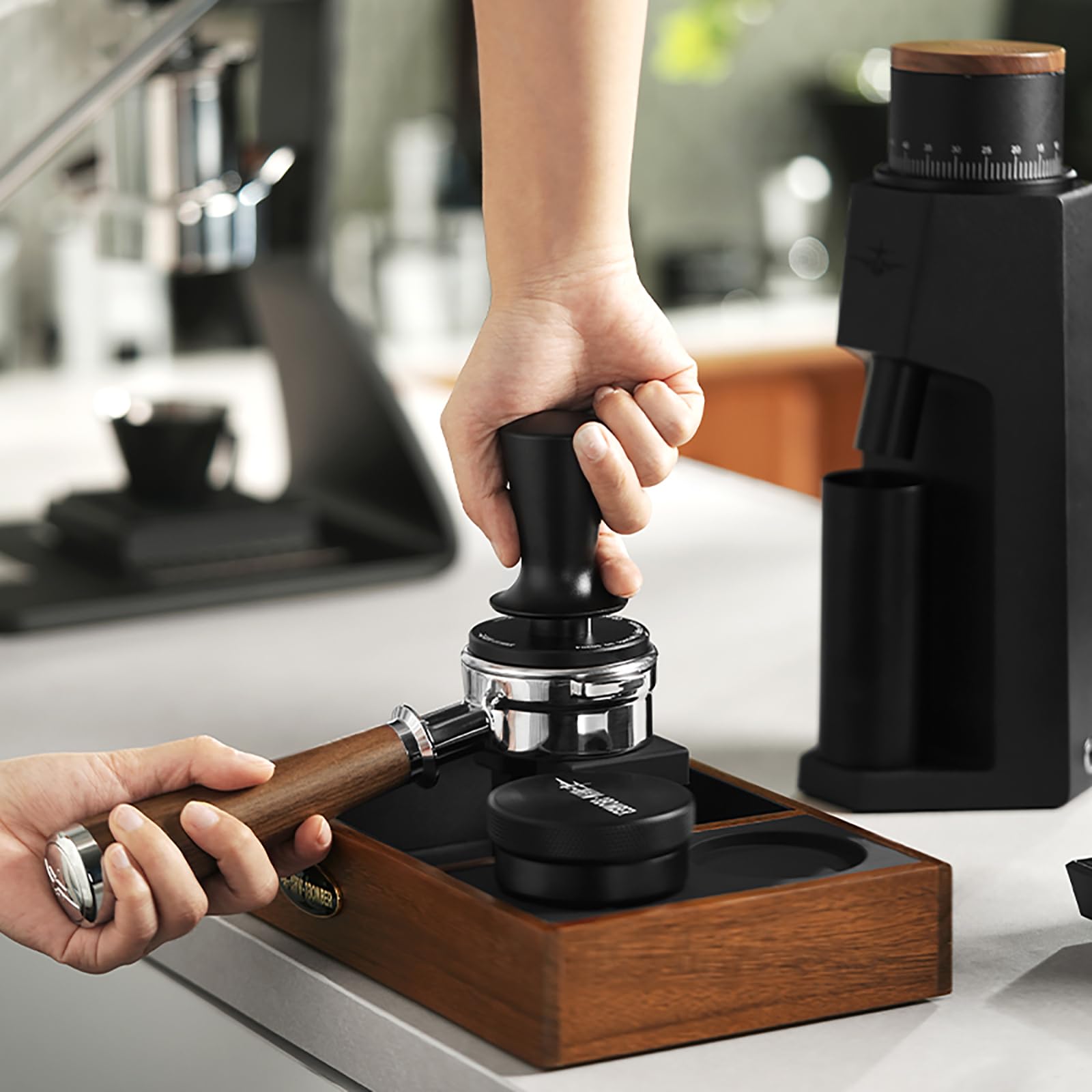MHW-3BOMBER compatible with 53mm and 54mm Breville portafilters