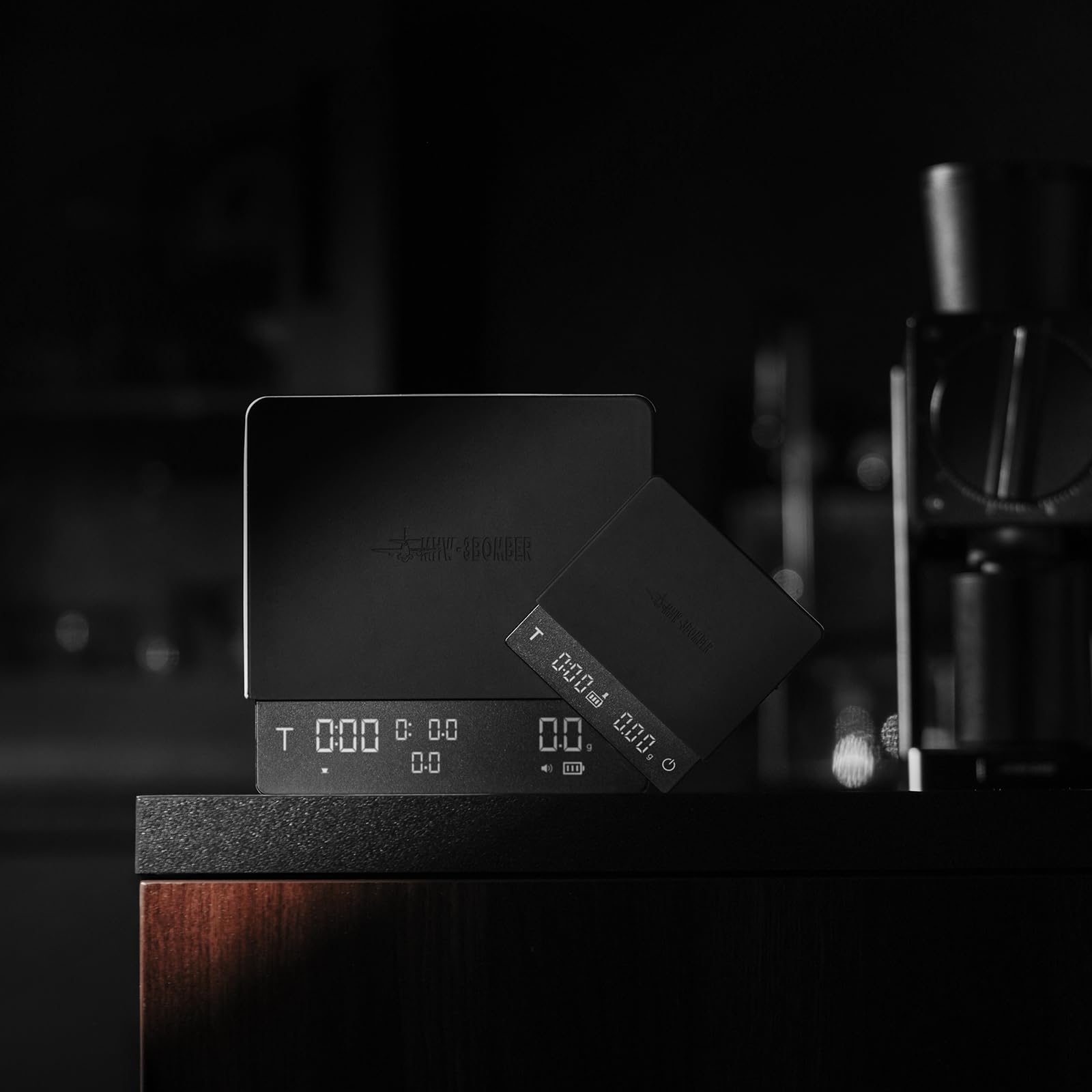 MHW-3BOMBER mute-function keeps quiet mornings undisturbed.