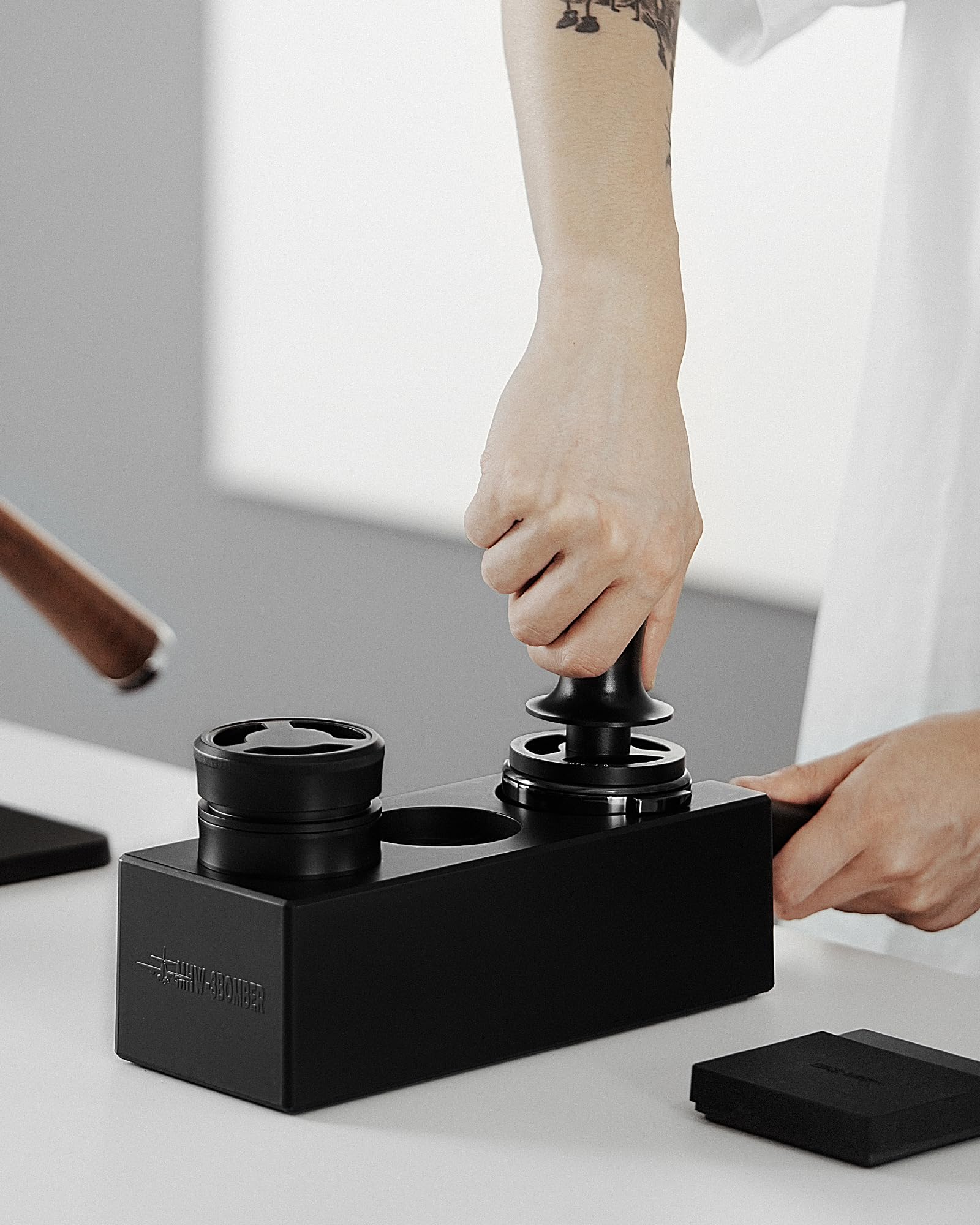 MHW-3BOMBER silicone base mats prevent slipping and scratches.