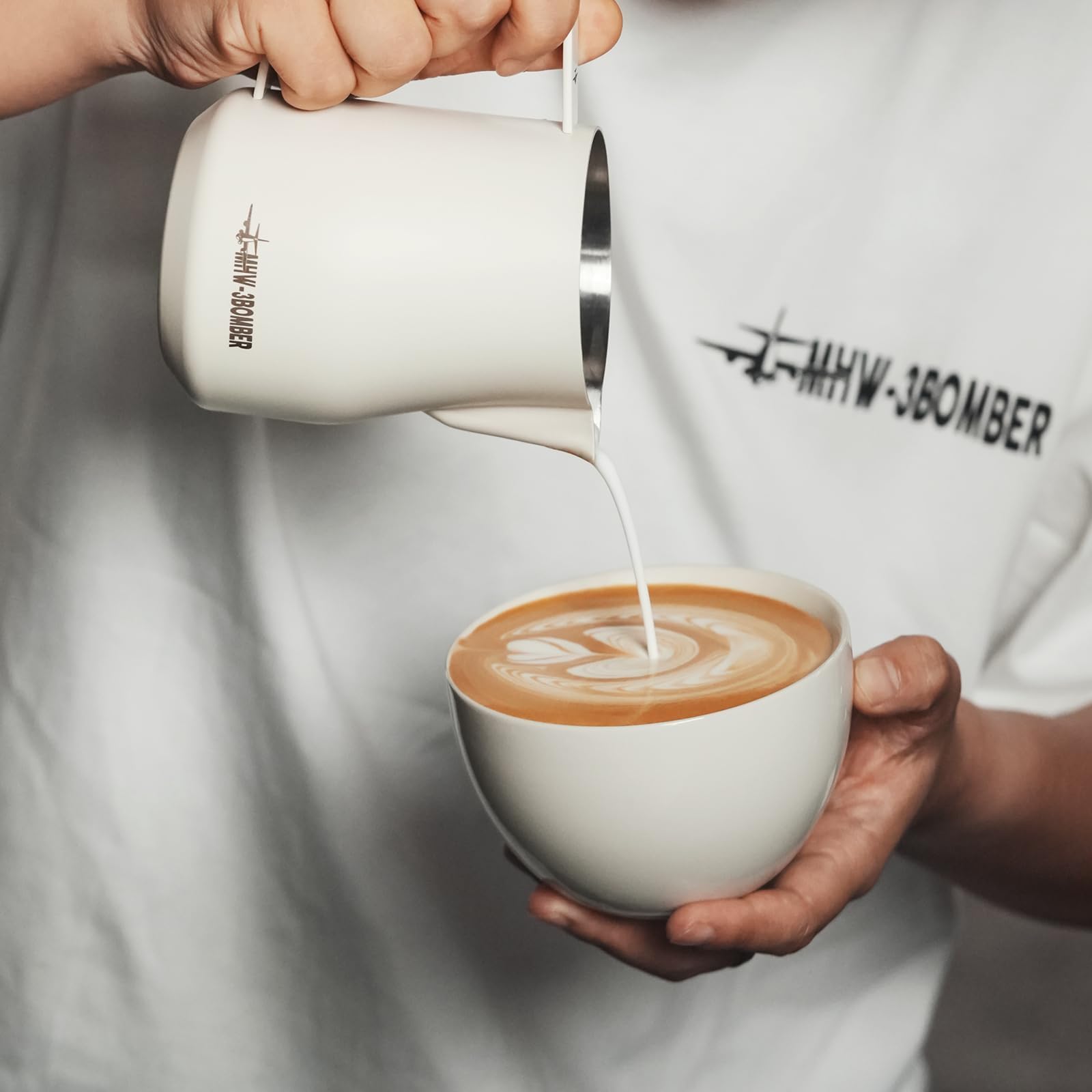 MHW-3BOMBER turbine-inspired design supports even milk texture