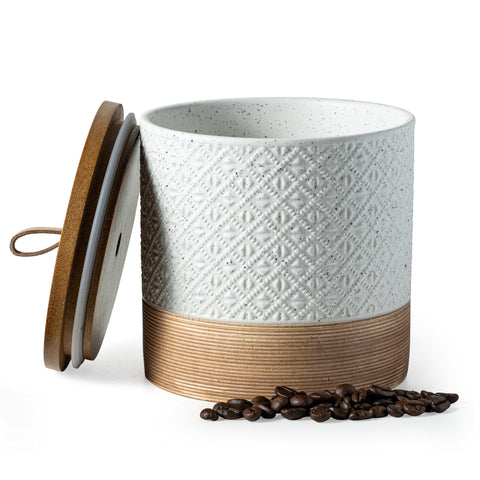 Miamolo ceramic coffee container with lid closeup highlighting airtight seal for freshness.