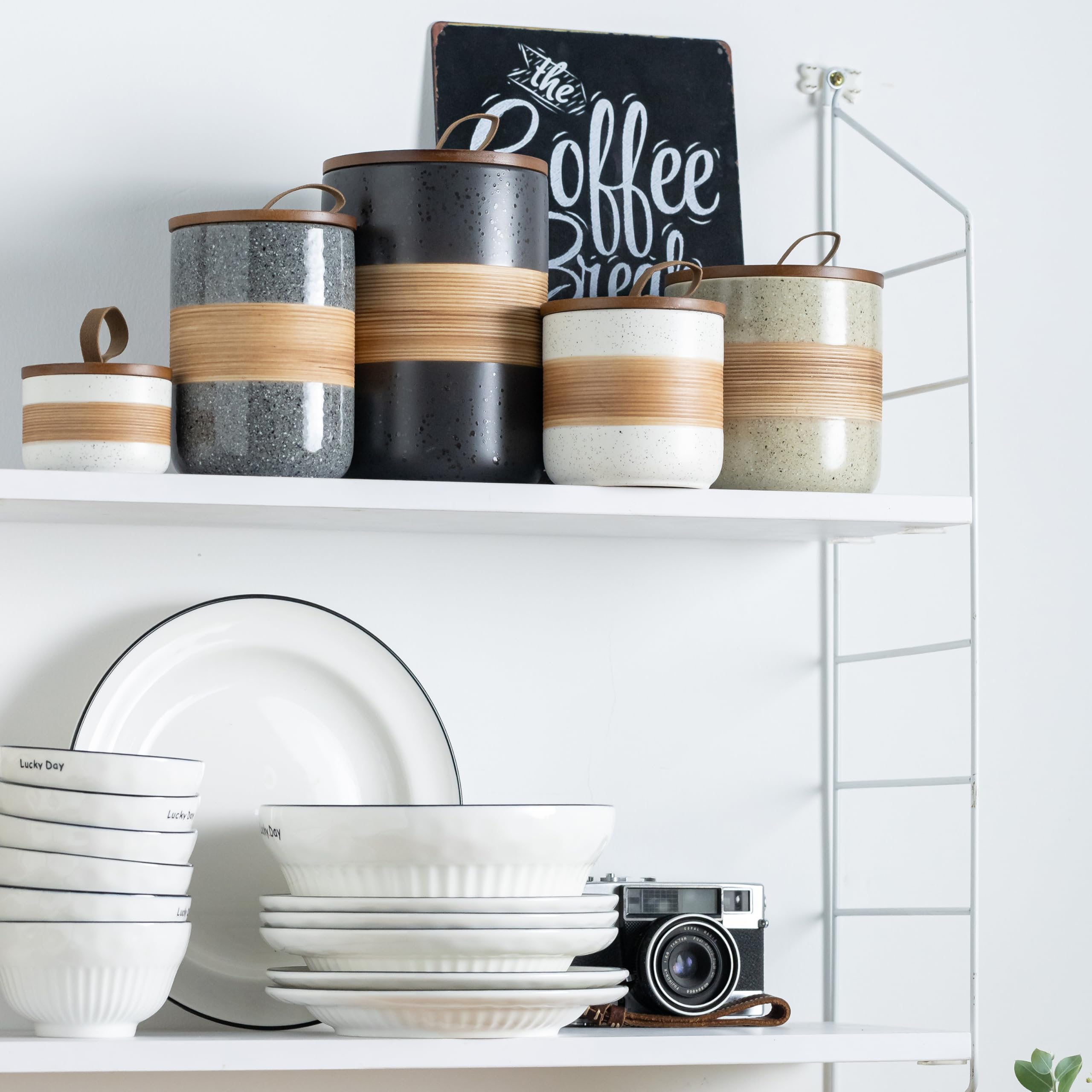 Miamolo gift-ready packaging pairs practicality with elegant design for new homes.