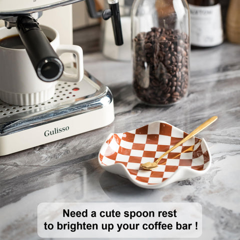 Miamolo 5.3-inch-wide spoon holder fits spoons of all sizes