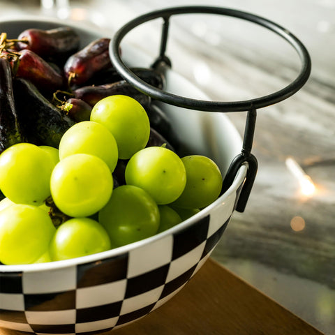 Miamolo microwave and dishwasher-safe ceramics simplify cleanup.