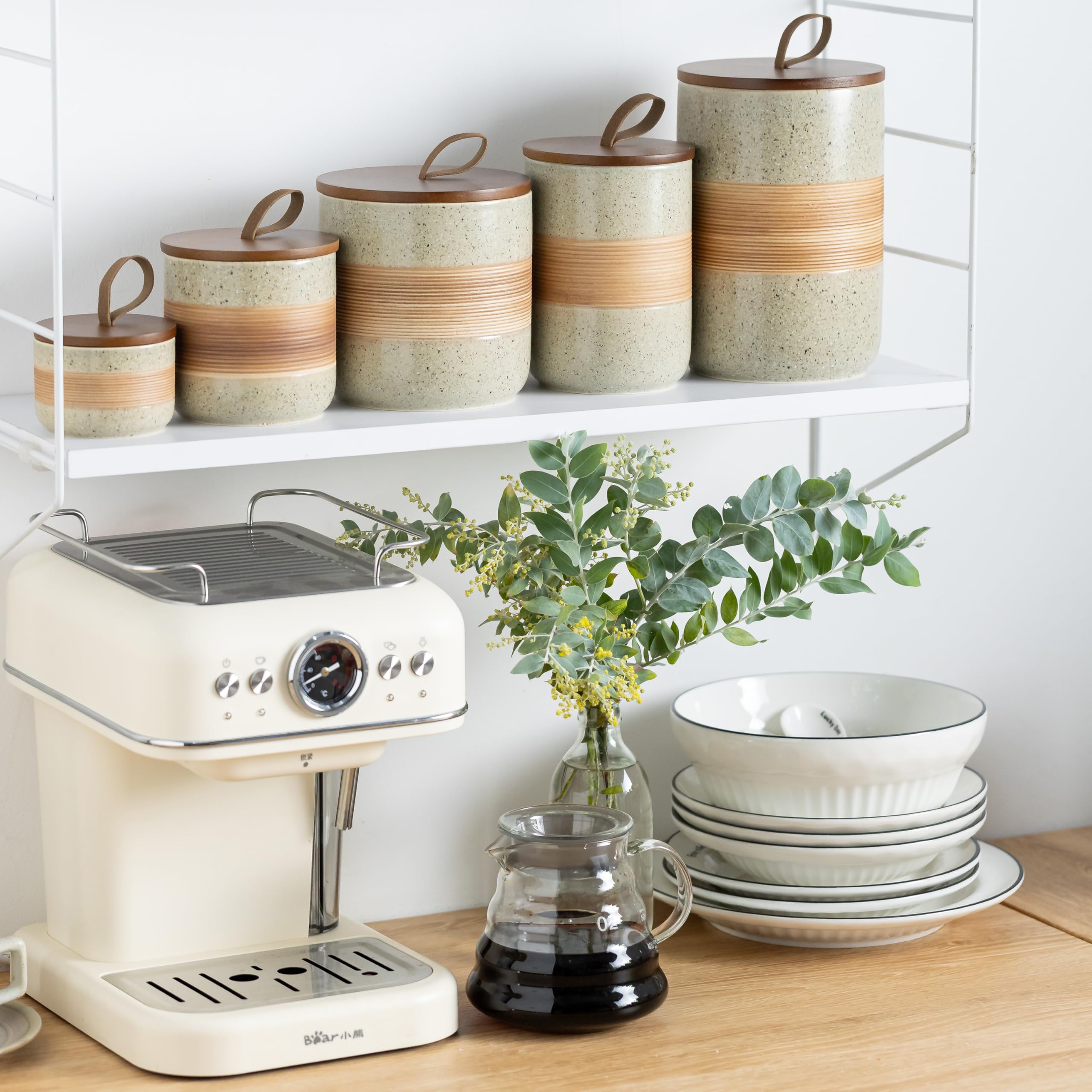 Miamolo nuts storage jar keeps snacks dry and ready for quick bites.
