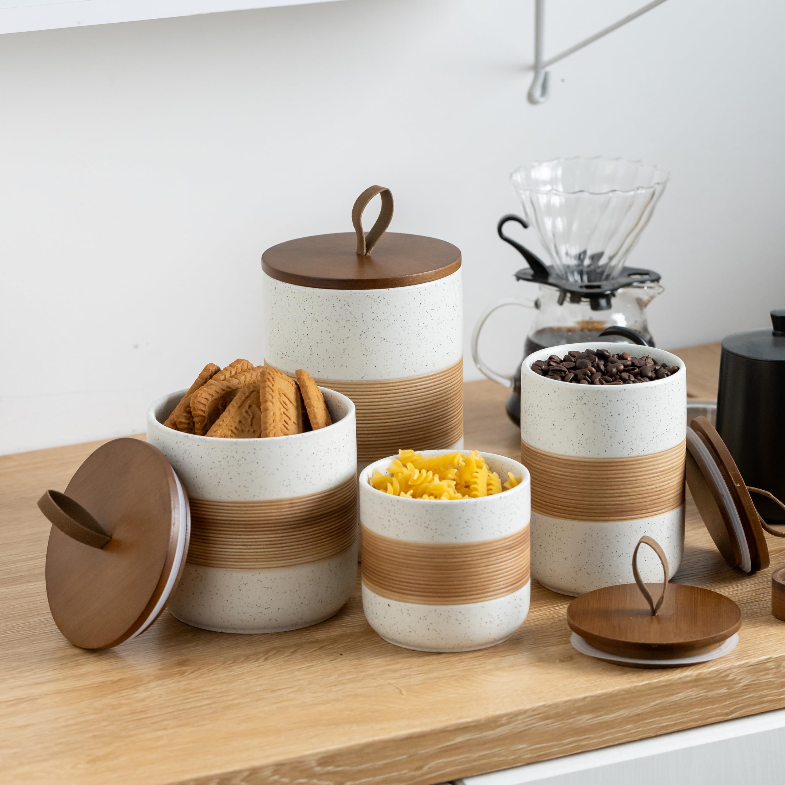 Miamolo jar lid rope detail and airtight seal design