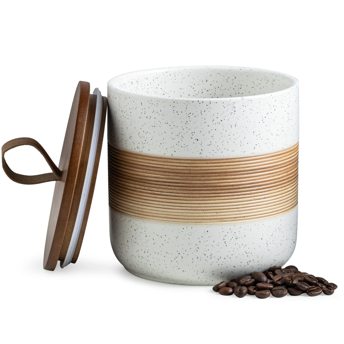 Miamolo spice jars with wooden lid for easy storage.