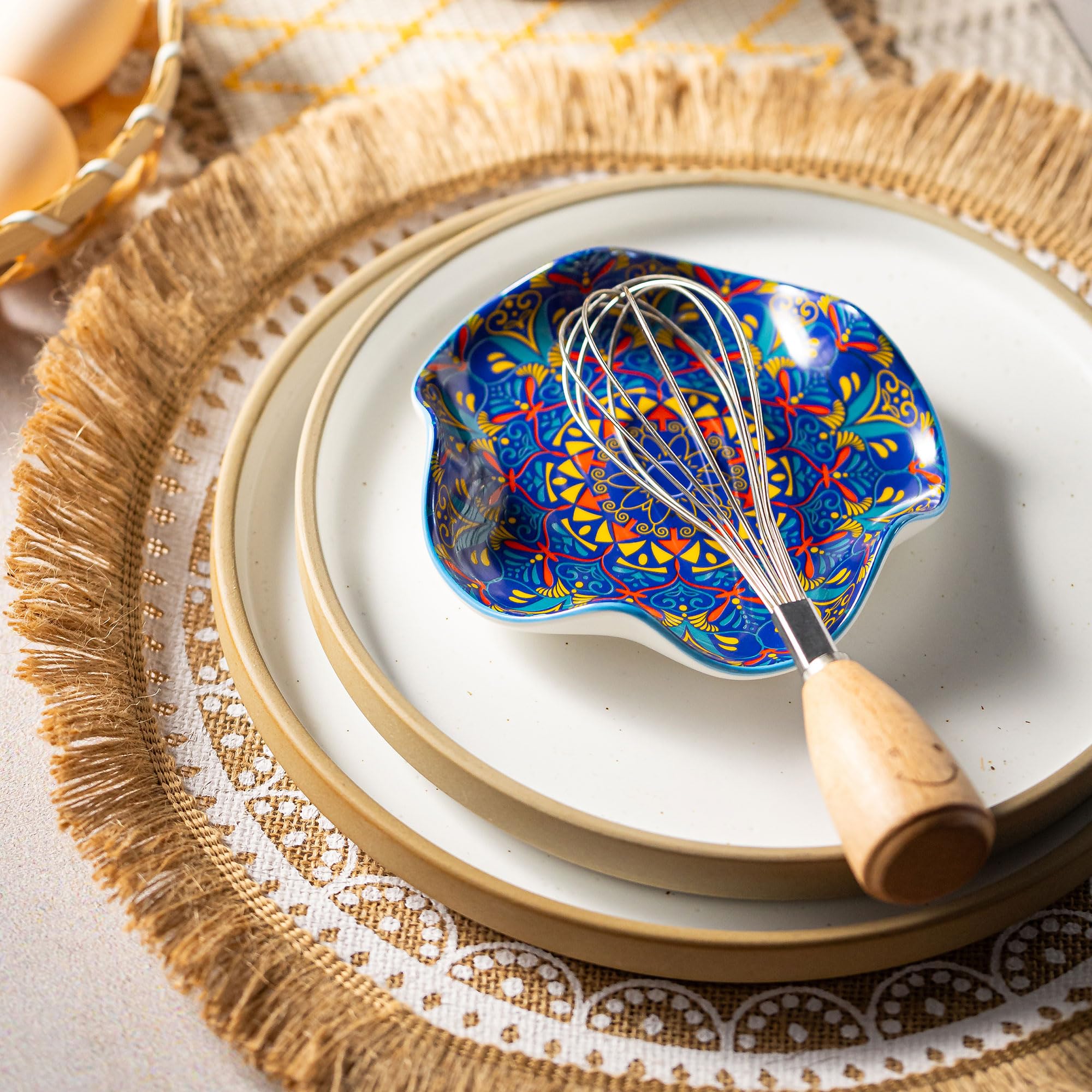 Miamolo spoon rest is dishwasher safe for easy cleanup.