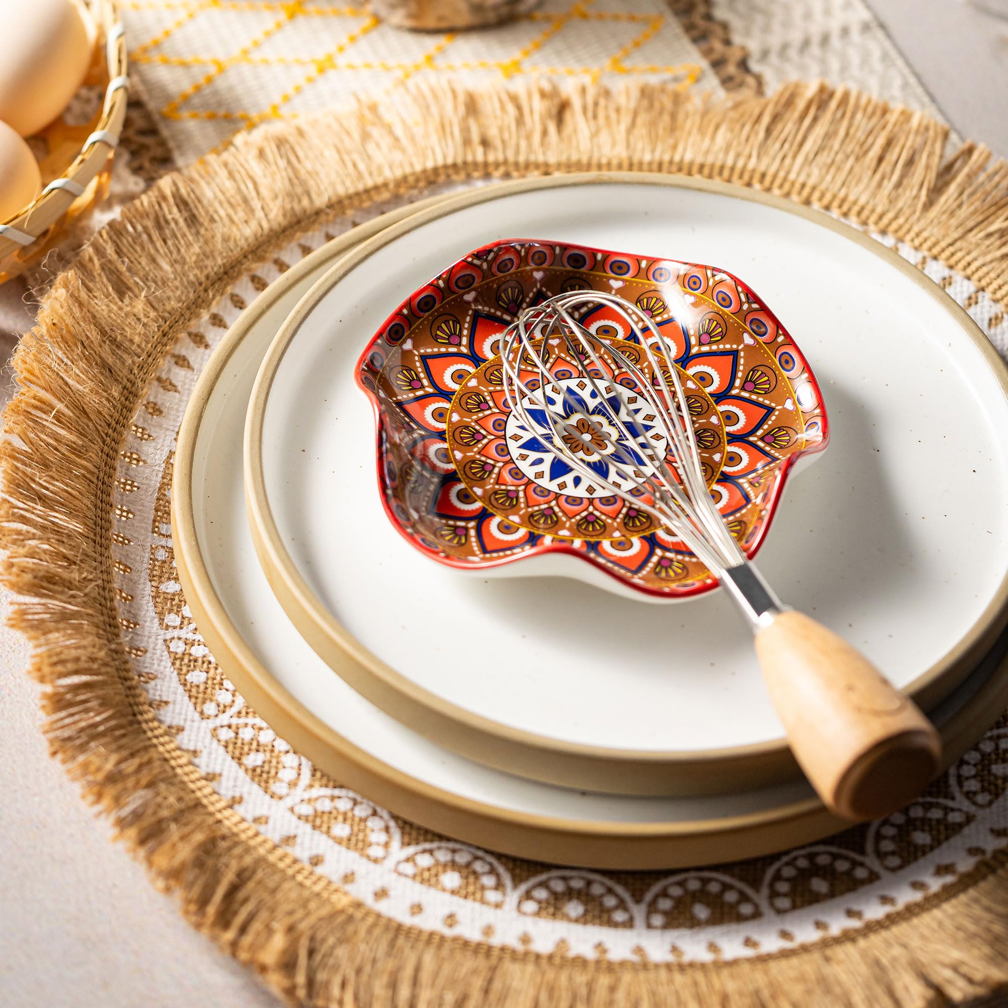 Miamolo spoon rest is dishwasher safe for simple cleanup.