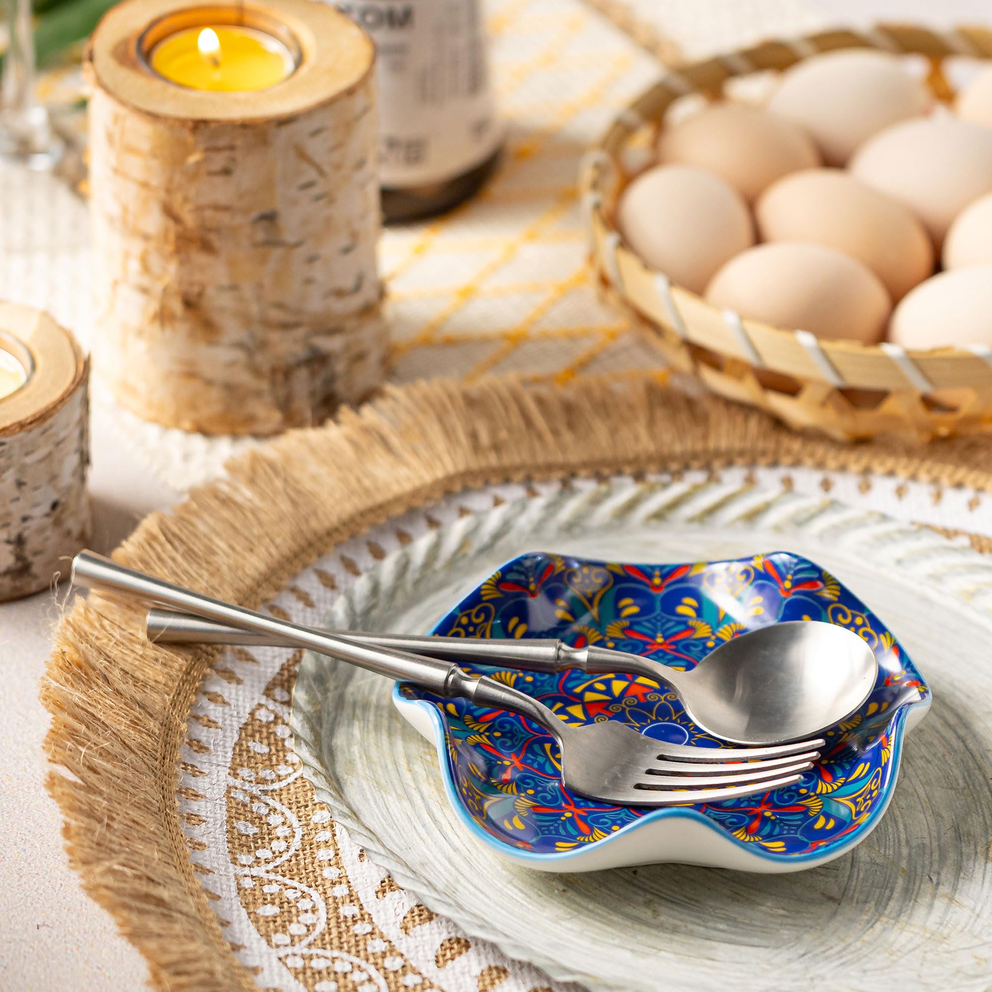 Miamolo spoon rest complements farmhouse décor and kitchen organization.