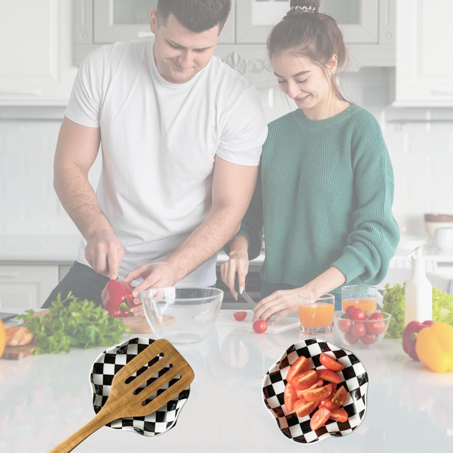 Miamolo spoon rest is a thoughtful gift idea for housewarmings or weddings.