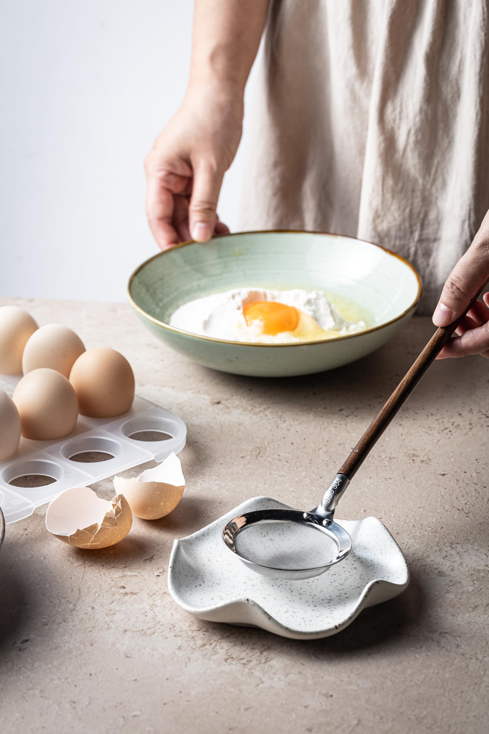 Miamolo spoon rest makes a thoughtful housewarming or wedding gift