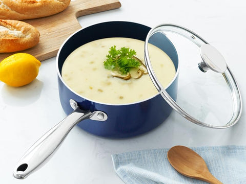 MICHELANGELO 4 Qt saucepan ceramic nonstick coating enables easy release.