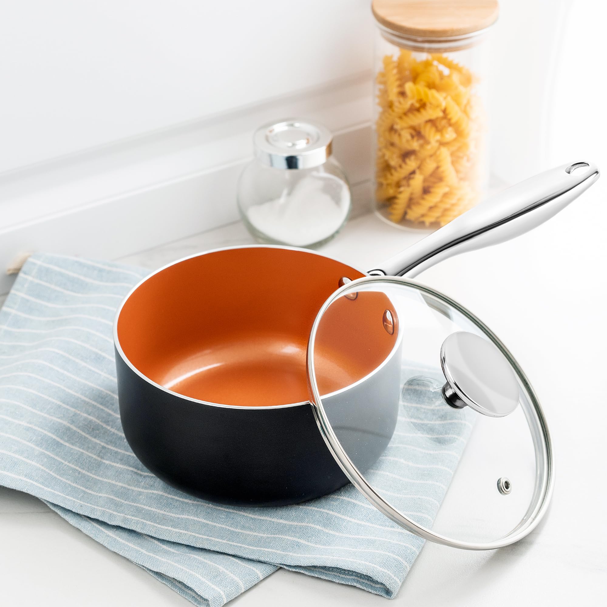 Michelangelo ergonomic stay-cool handle provides secure grip for stove-to-oven use