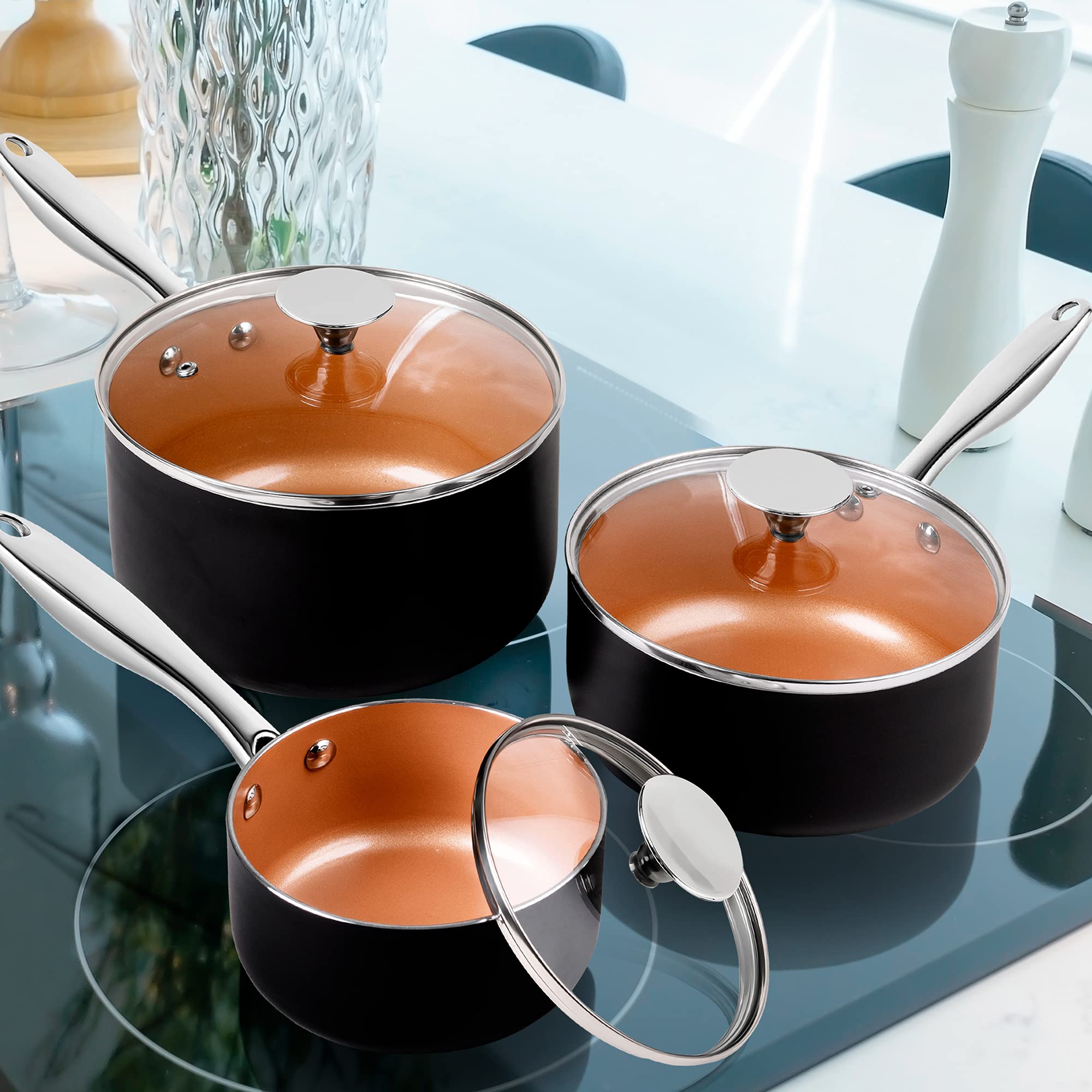 MICHELANGELO copper exterior pan set ready for versatile daily cooking.