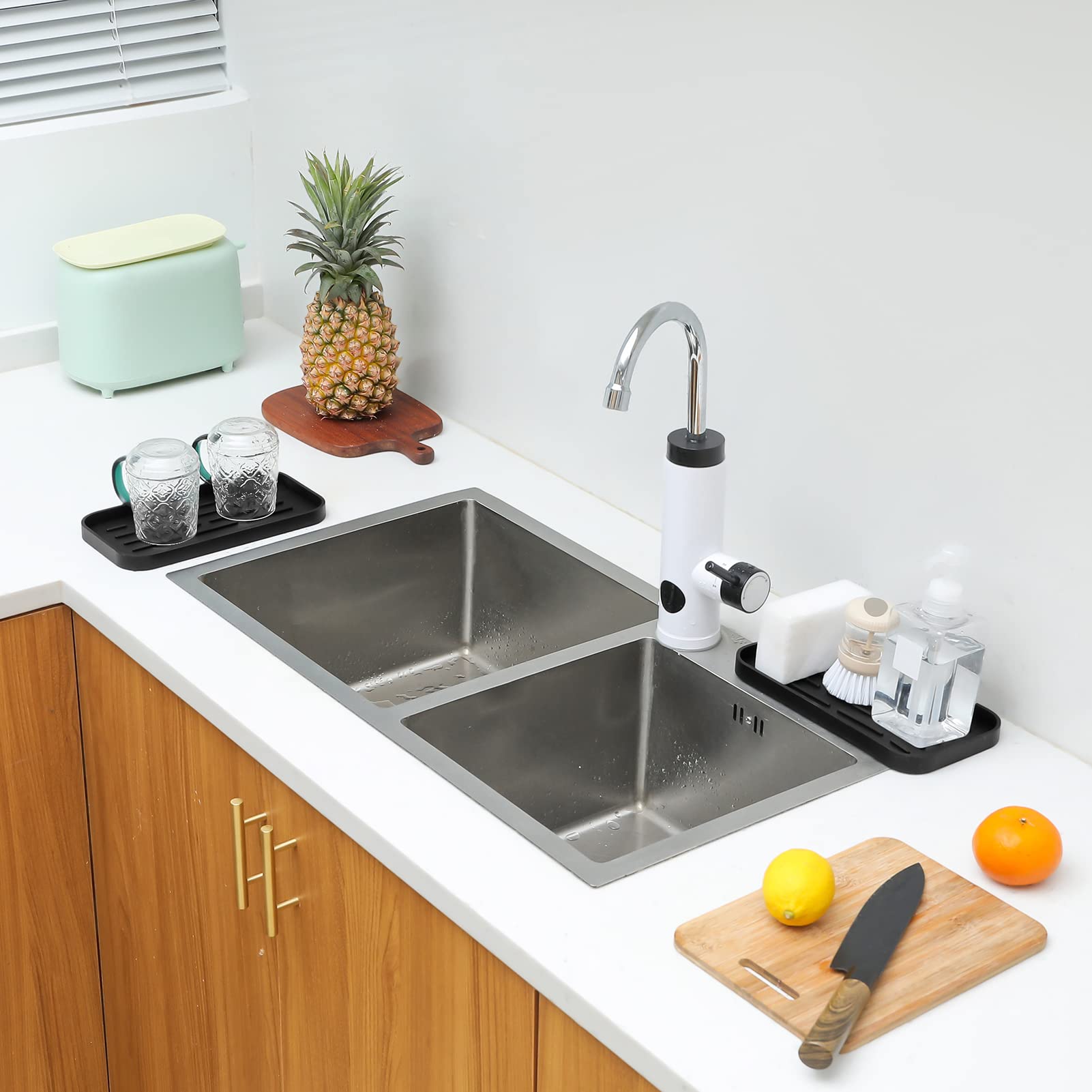 MicoYang easy-clean design makes rinsing quick after meals and projects.
