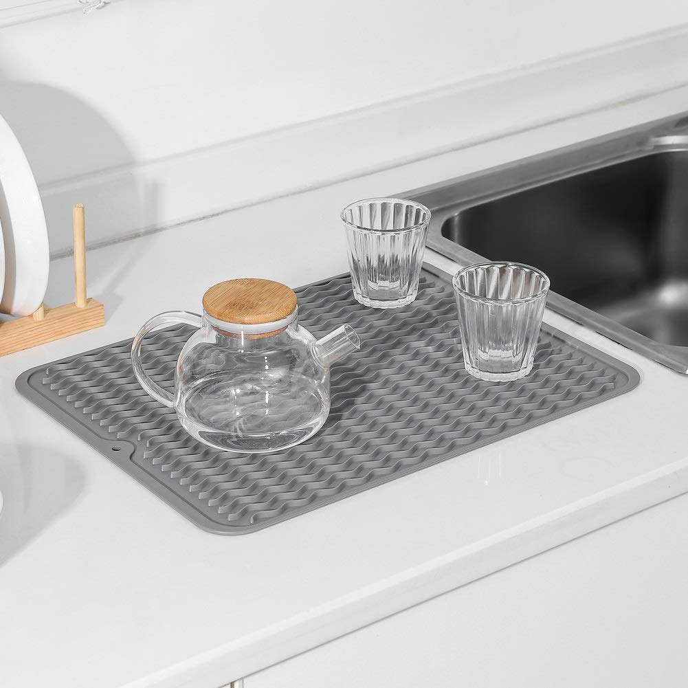 MicoYang heat-resistant silicone mat withstands hot cookware up to 450F