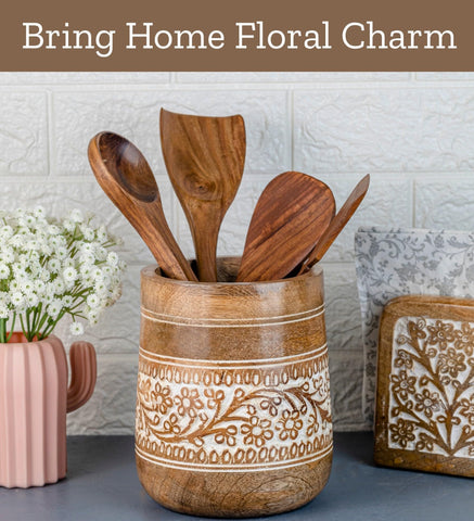 Mie Creations utensil crock bottom pads protect countertops.